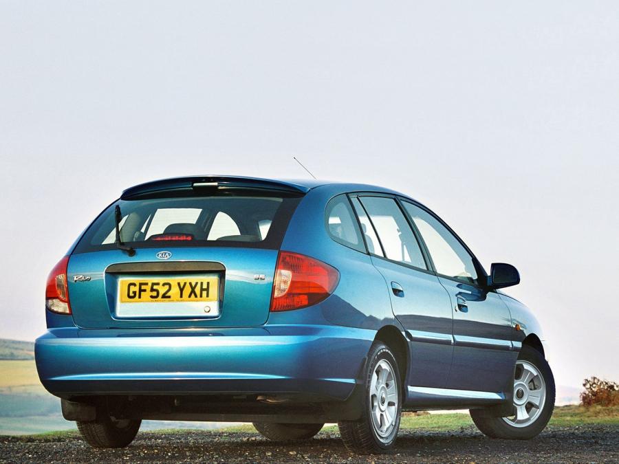  Kia Rio Estate 2002 года  (UK) (фото 2 из 3)
